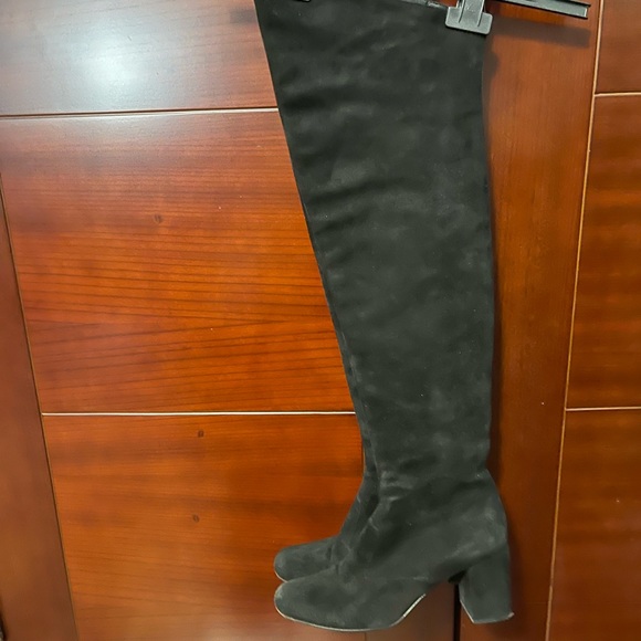 Yves Saint Laurent women suede boots - Picture 9 of 12